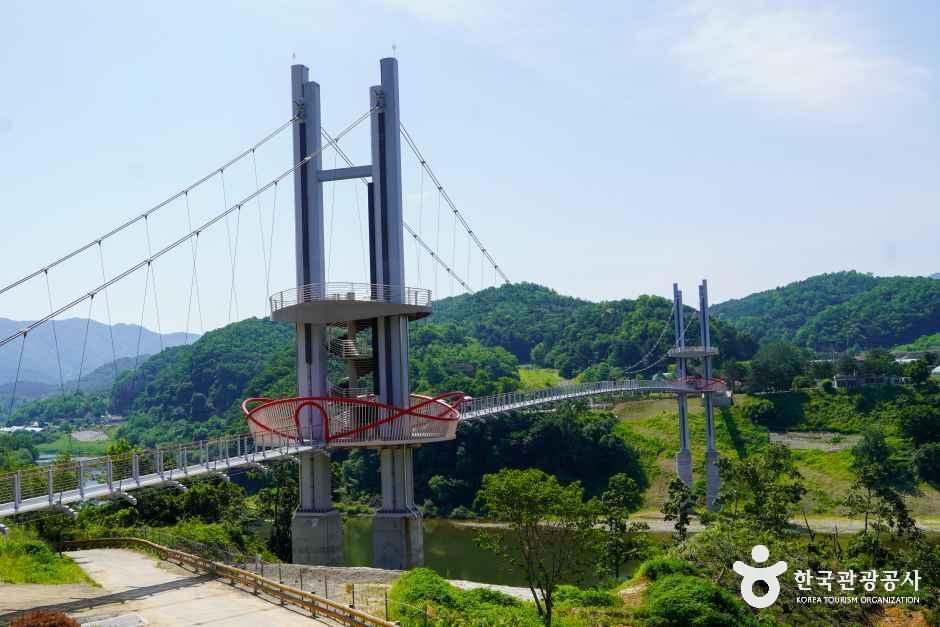 한탄강 베개용암 출렁다리