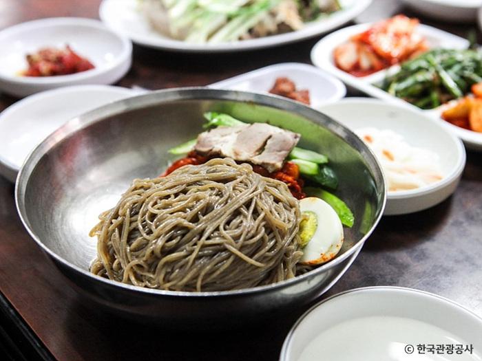 비빔 막국수