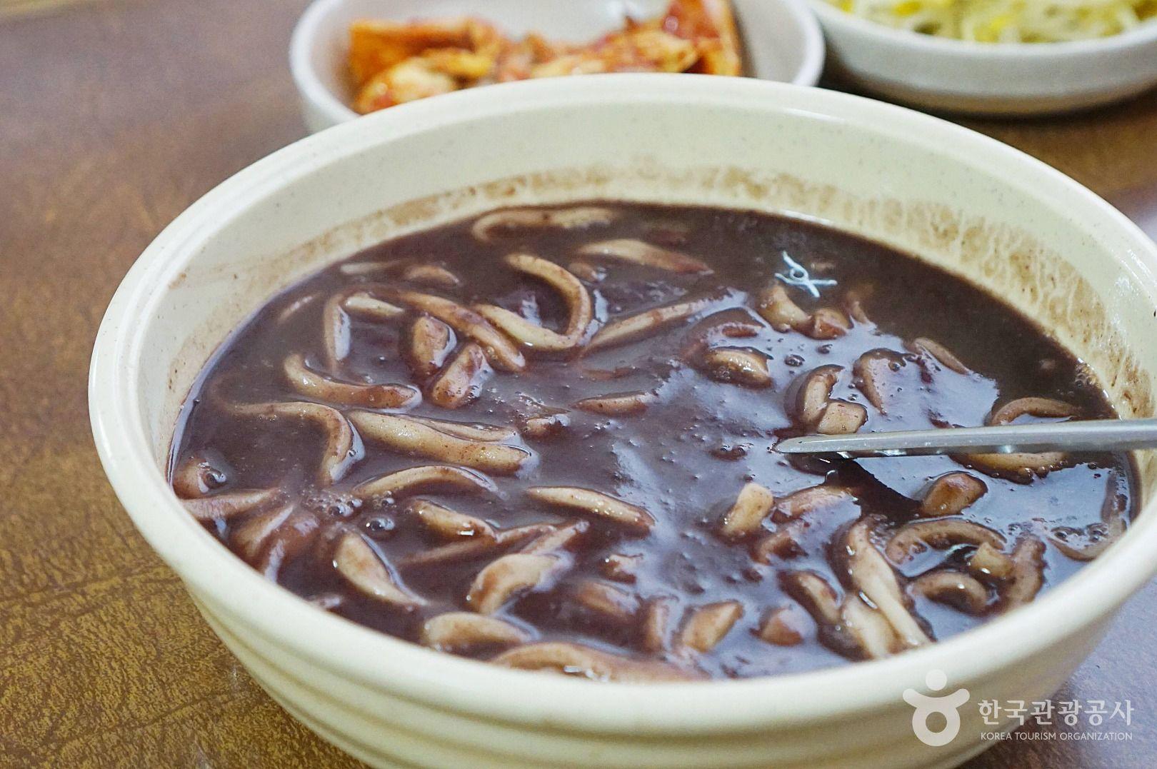 마음을 녹이는 달콤한 맛과 정, 말바우시장 팥죽> 여행기사 | 추천! 가볼만한곳:대한민국 구석구석
