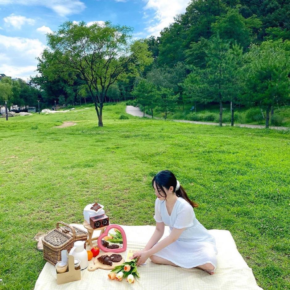 https://cdn.visitkorea.or.kr/img/call?cmd=VIEW&id=3f8729b5-e408-4fec-97ac-5810a9964aae