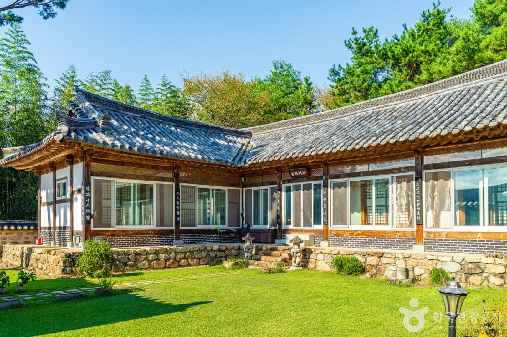 푸른 자연 속 한옥에서 만나는 전통음식, 푸실> 여행기사 | 전통한옥:대한민국 구석구석