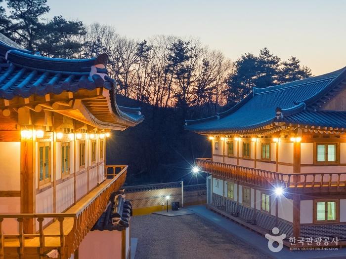 대가족이 함께 즐길 수 있는 널찍한 전통한옥, 한울> 여행기사 | 전통한옥:대한민국 구석구석