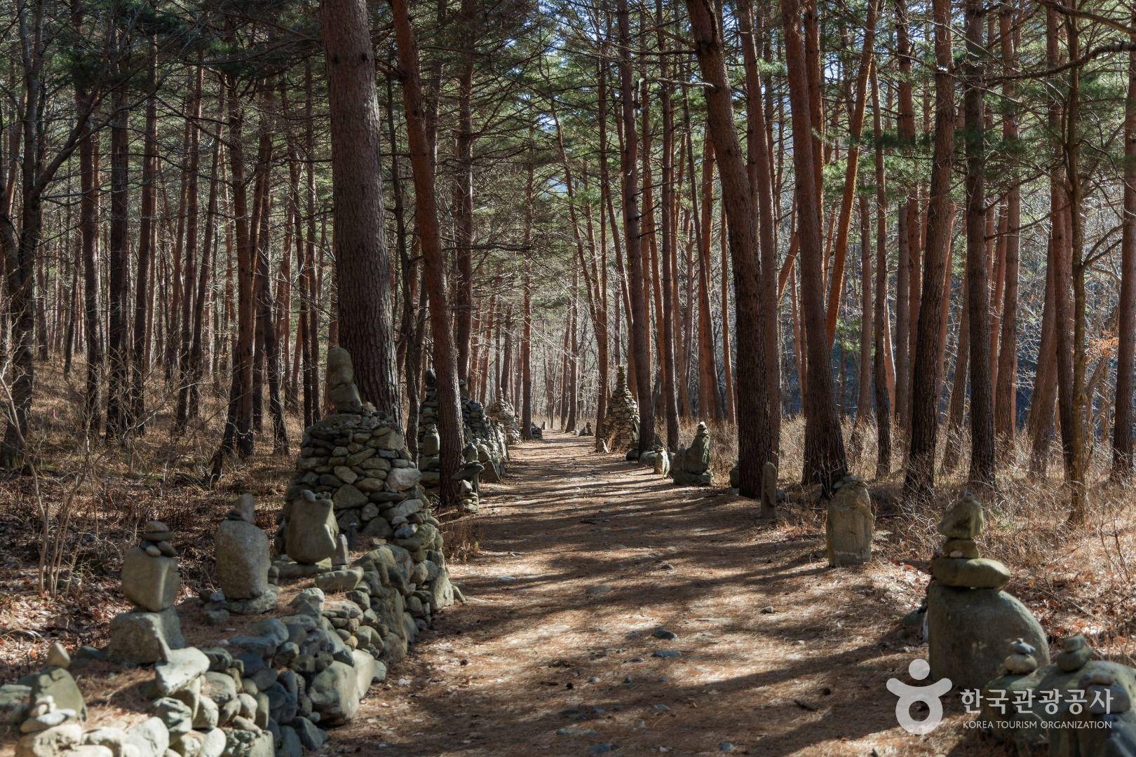 노추산 모정탑길