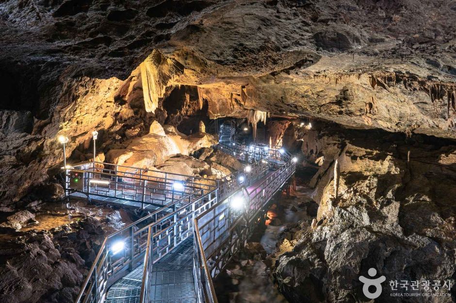 대금굴 (대이리 동굴지대) 1