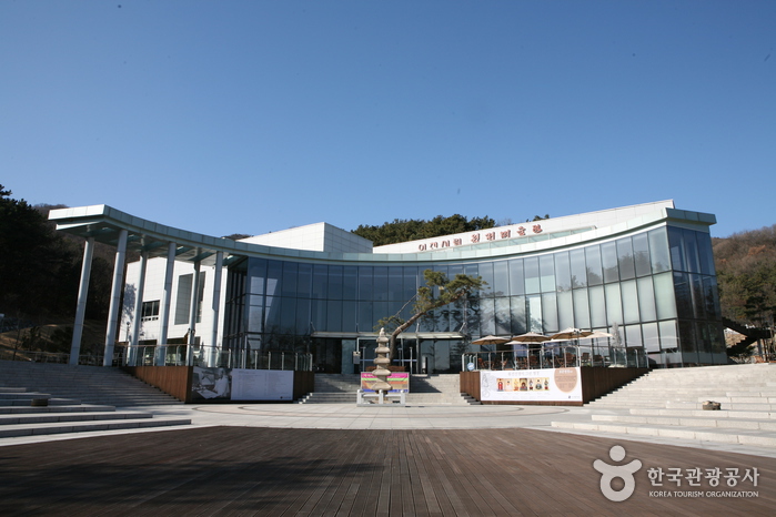 설봉산 일대의 산책과 미술관 관람 여행 가볼만한곳