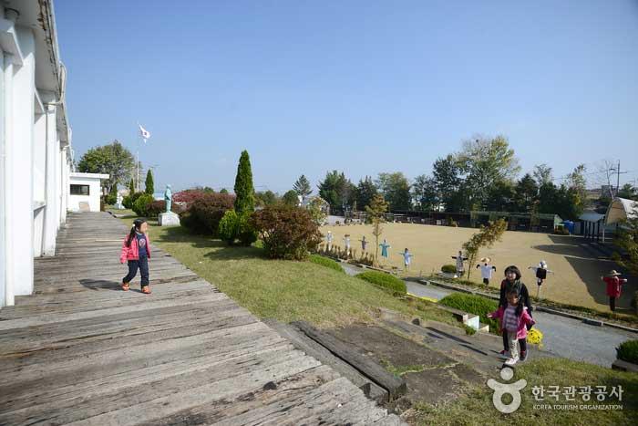 우리 것의 즐거움을 배우다 ‘평택 웃다리문화촌’> 여행기사 :대한민국 구석구석 우리 것의 즐거움을 배우다 ‘평택 웃다리문화촌’> 여행기사... 
