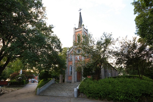 아기자기한 성당과 정원을 찾아 힐링 여행 여행 가볼만한곳