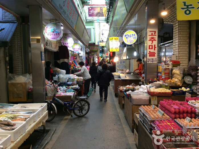 맛있는 먹을거리와 트랜드를 동시에 즐기기 여행 가볼만한곳