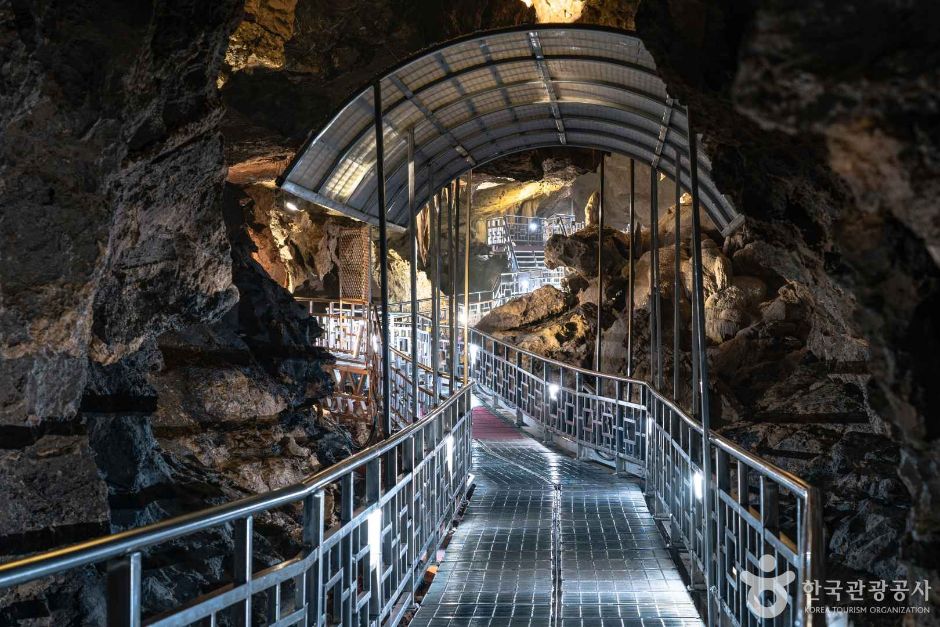 대금굴 (대이리 동굴지대) 3