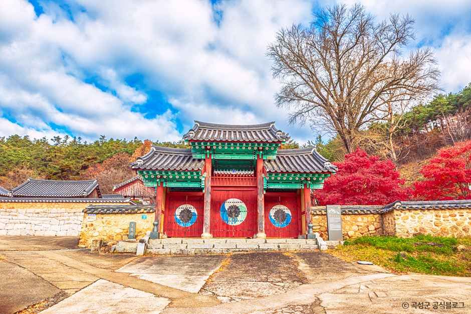 <span>곡성</span>향교