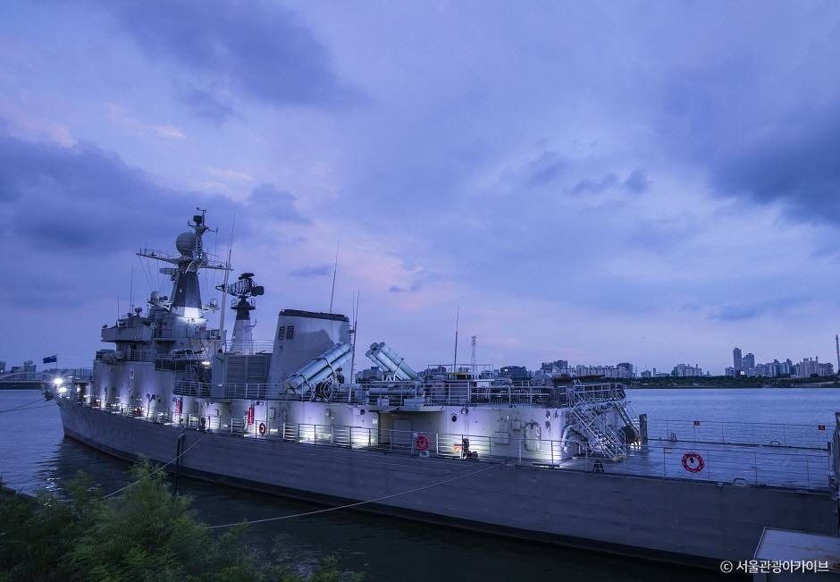 Seoul Battleship Park, a family-friendly place, good for rainy days, in Mapo-gu