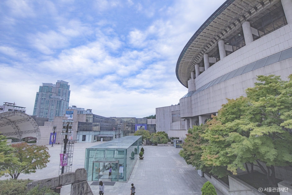 Seoul Arts Center Hangaram Art Museum, a kid-friendly indoor spot, good for rainy days, in Seocho-gu