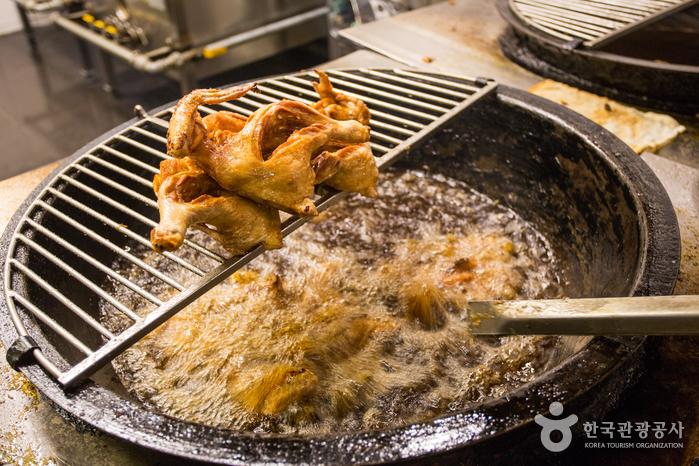 수원통닭거리의 터줏대감, 매향통닭