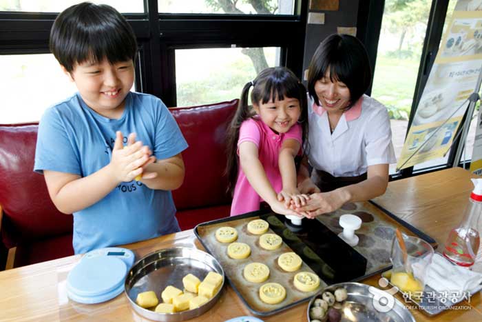 양산의 슈퍼스타, 삽량빵과 울통치킨