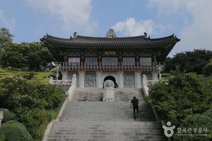 성인이 불법을 들고 찾아온 성스러운 땅 법성포 - 영광 백제불교최초도래지> 여행기사 | 안심여행 캠페인:대한민국 구석구석