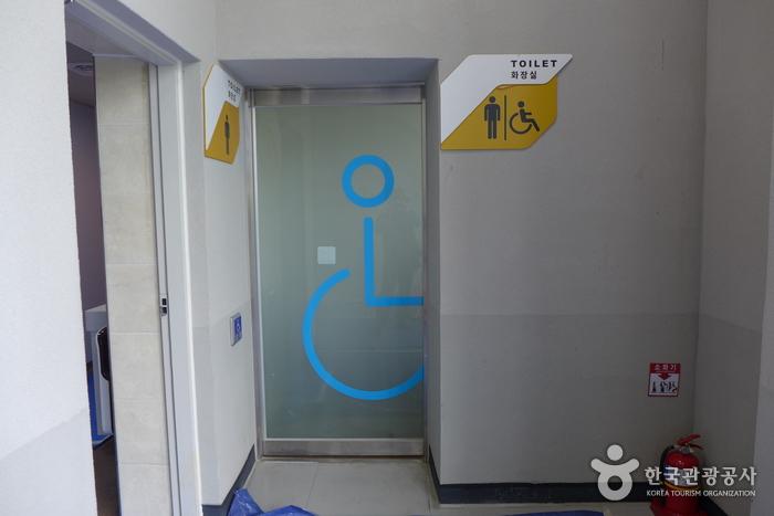 임진각 평화곤돌라 매표소에 있는 장애인화장실