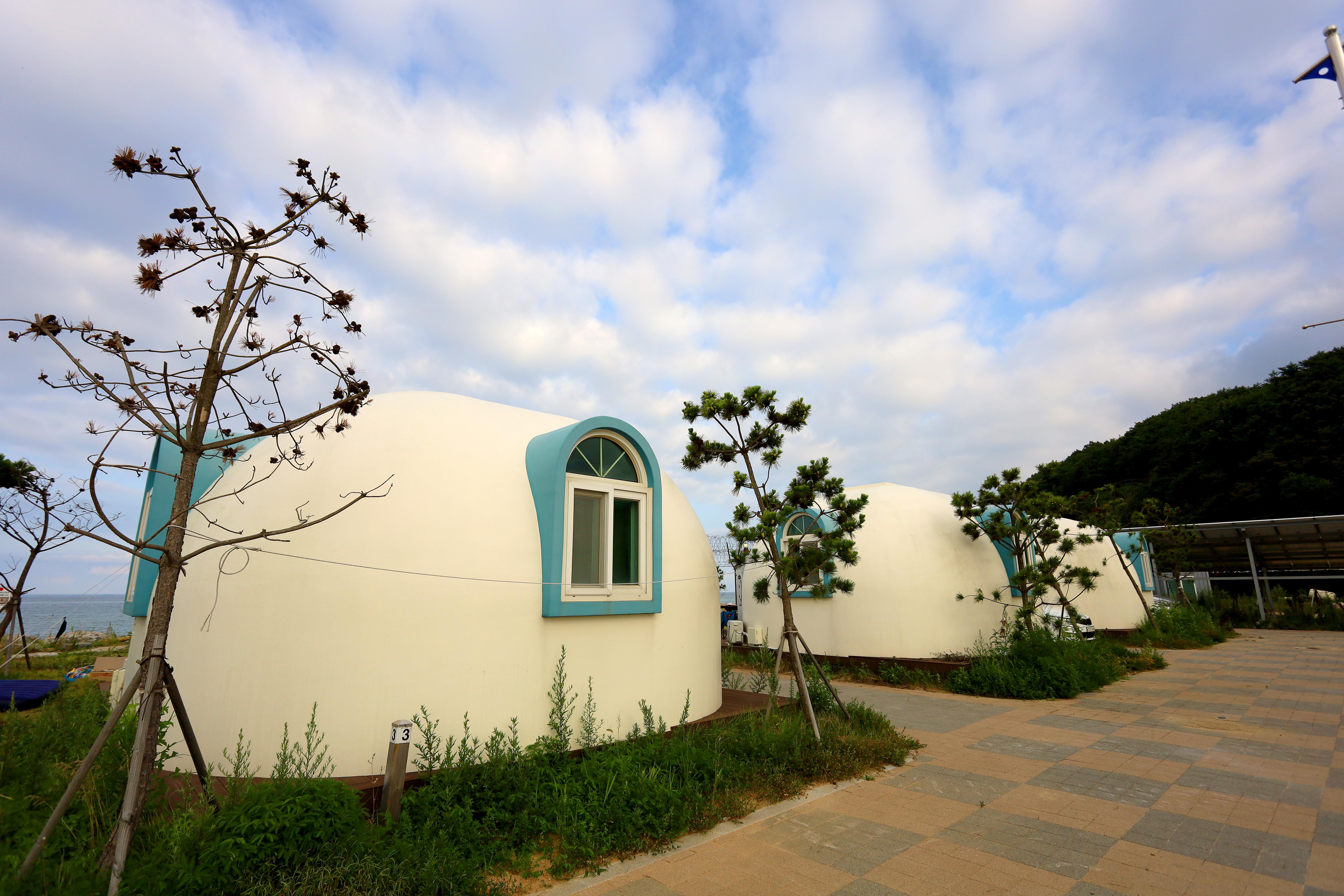 여기는 대한민국 최북단 청정 오토캠핑장입니다, 명파해변 오토캠핑장|DMZ 평화관광