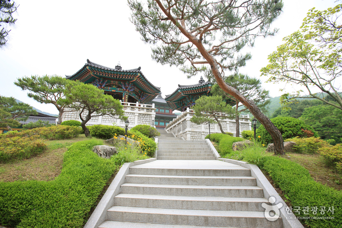 천 년의 역사를 간직한 다리를 건너다 여행 가볼만한곳