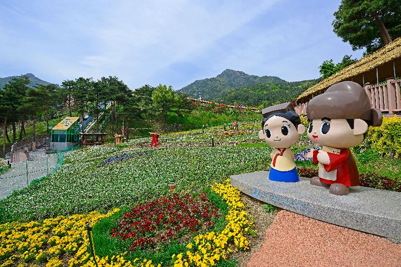 기운 찬 힐링 공간, 산청 동의보감촌