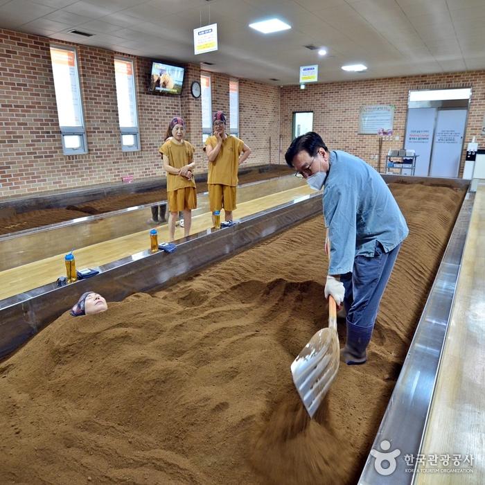 여유로운 거리두기로 안전한 가을나들이 안성·평택|열린 관광 모두의 여행