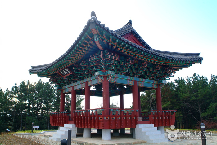 울진 관동팔경에서 아름다운 동해안 해변을 거닐다 여행 가볼만한곳