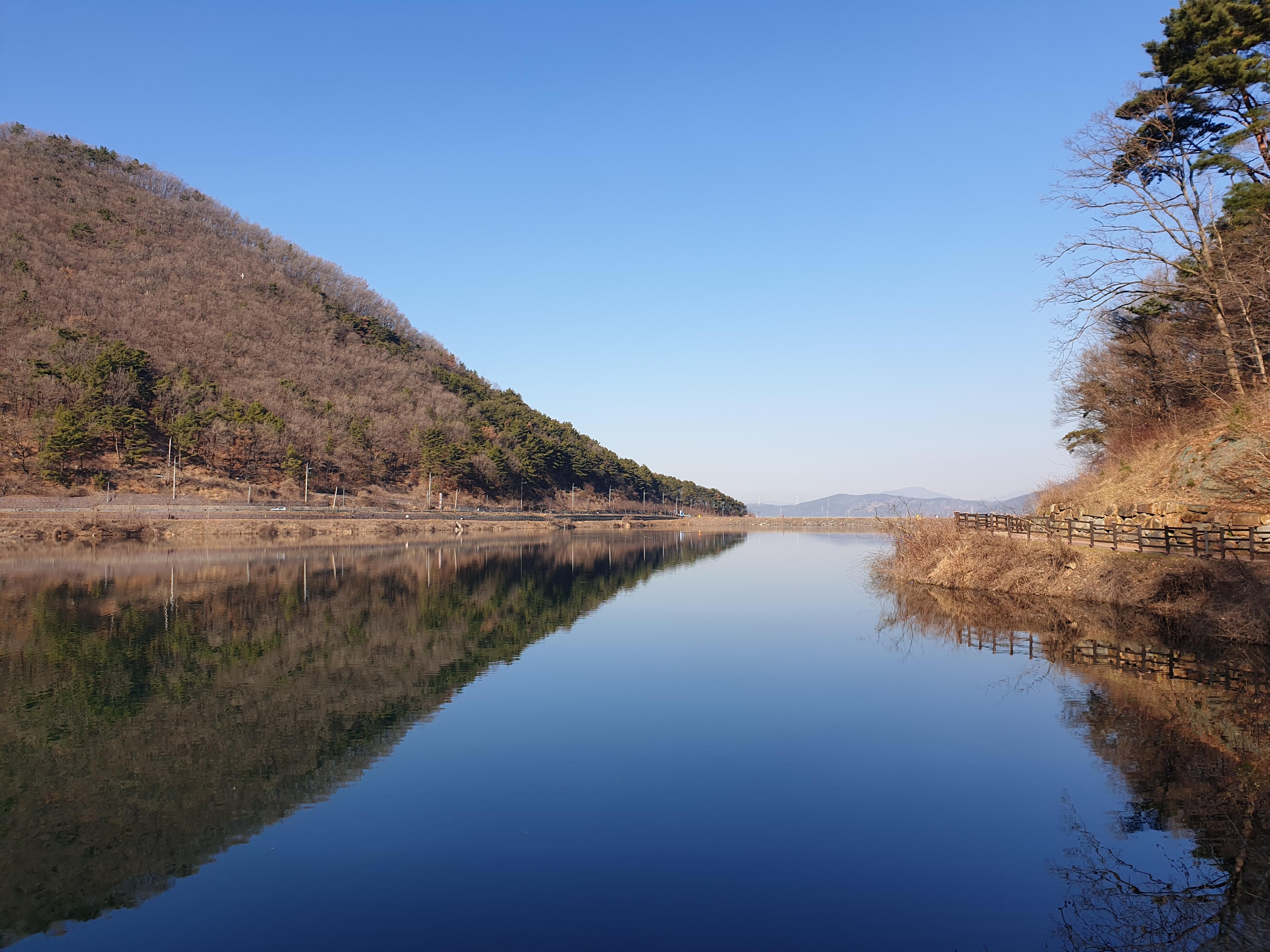 진례저수지(진례 평지못 저수지)> 여행지 :대한민국 구석구석 진례저수지(진례 평지못 저수지)> 여행지 :대한민국 구석구석 